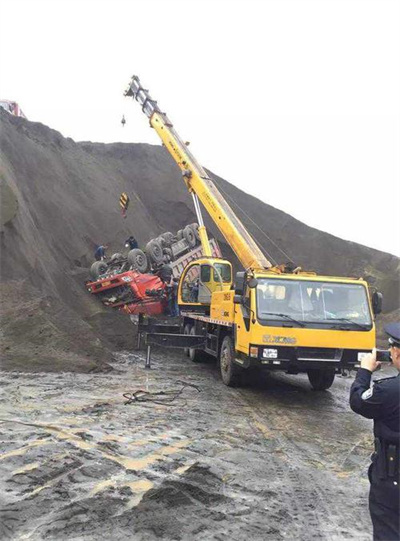 常山上犹道路救援